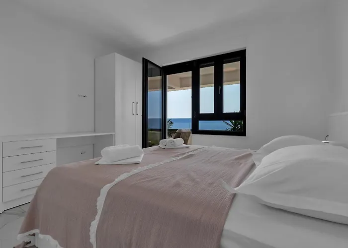 Luxury Penthouse Roma * מאקרסקה