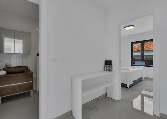 Luxury Penthouse Roma * מאקרסקה