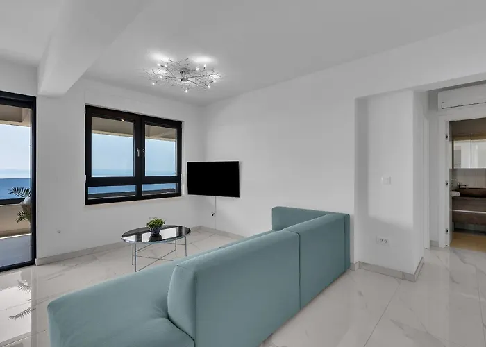 Luxury Penthouse Roma מאקרסקה