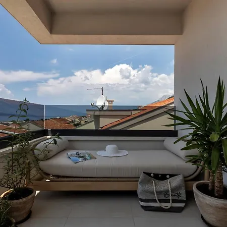 Luxury Penthouse Roma アパート マカルスカ